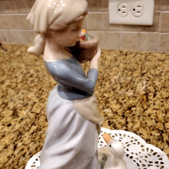 Lladro Style (unbranded) Girl With Fruit Basket And Duck Porcelain Figurine 9” - Picture 8 of 11